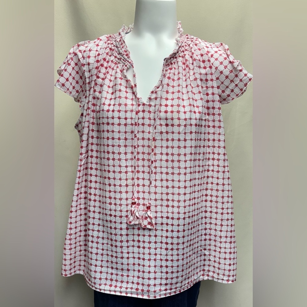 Vineyard Vines Pink and White Women's Top